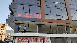 Bursa vinçli cam temizliği