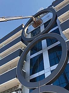 Bursa vinçli cam temizliği