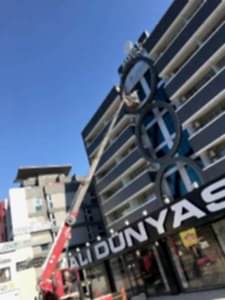 Bursa vinçli cam temizliği
