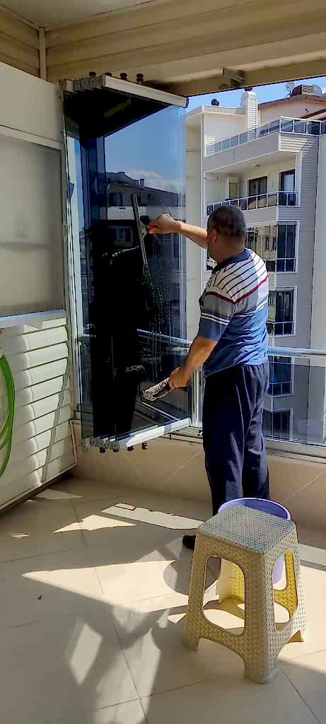 Bursa cam temizliği uzmanı