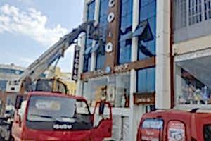 Bursa vinçli cam temizliği